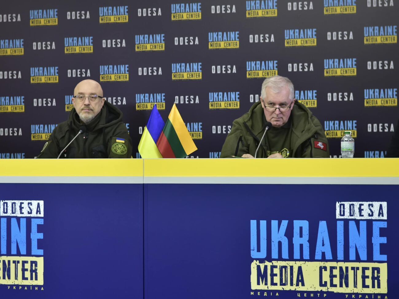 Резніков та Анушаускас обговорили допомогу Литви Україні