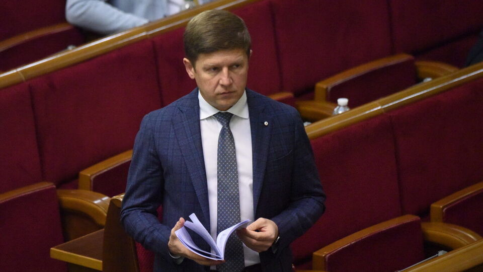 За даними ЗМІ, йдеться про нардепа Нагорняка. Lexus його батька вже ставав героєм журналістського розслідування