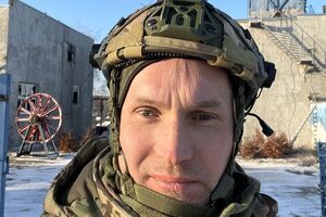 Обстановка в районе Бахмута очень тяжелая, враг глубоко охватил город. Приказ "держаться" в этой обстановке единственно возможный