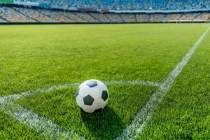 УАФ сейчас ведет диалог с Минспорта и областными военными администрациями для допуска болельщиков на трибуны