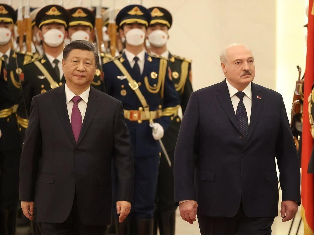 Лукашенко назвав Сі Цзіньпіна "старим другом"