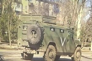 Росіяни у Маріуполі перестали переміщати свою техніку у великих колонах