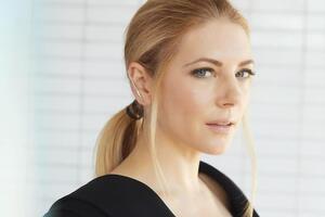 Кэтрин Винник и ее фонд The Winnick Foundation помогут отстраивать разрушенные российскими оккупантами дома украинцев