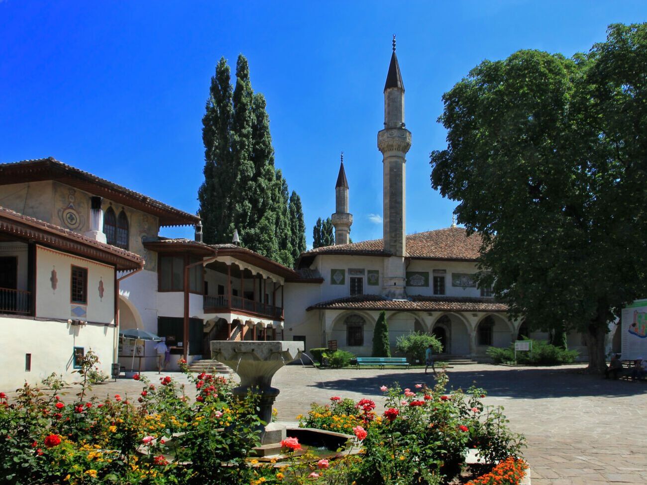 Очевидцы сообщили о мощном взрыве в Бахчисарае