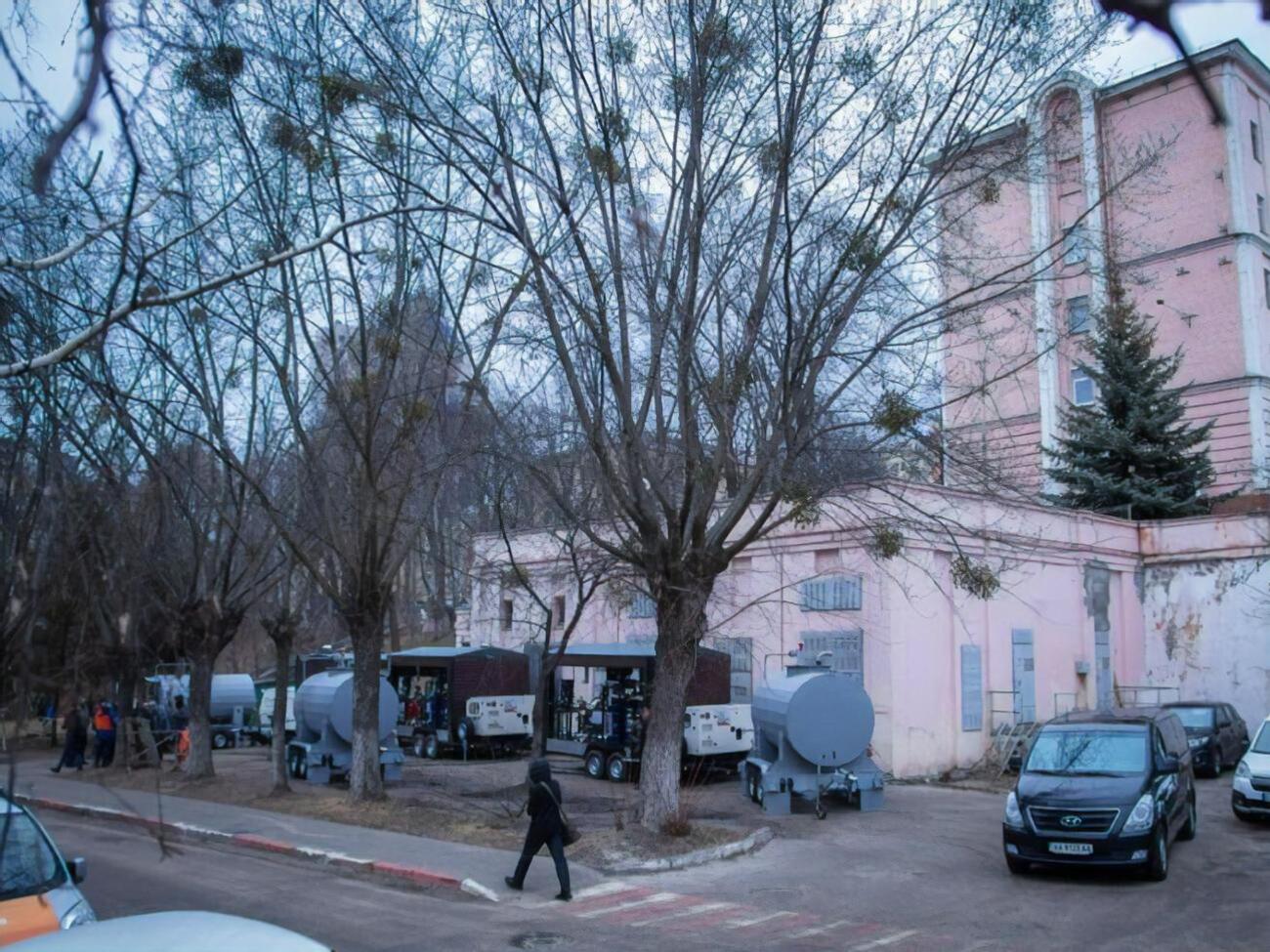 Роботи з відновлення тривали всю ніч