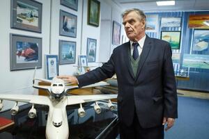 По данным СБУ, Бычков и его подчиненные в преддверии полномасштабной войны не пустили Нацгвардию на территорию аэродрома в Гостомеле