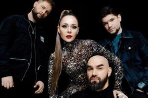 The Hardkiss исполнили песню 2007 года