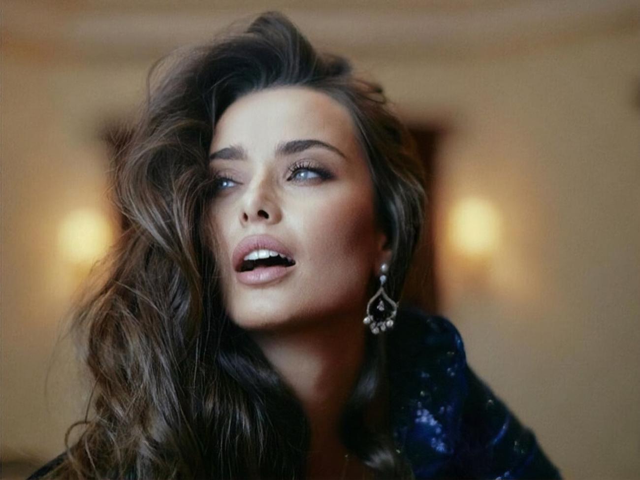 Мішина показала кілька нових знімків зі свого повсякденного життя