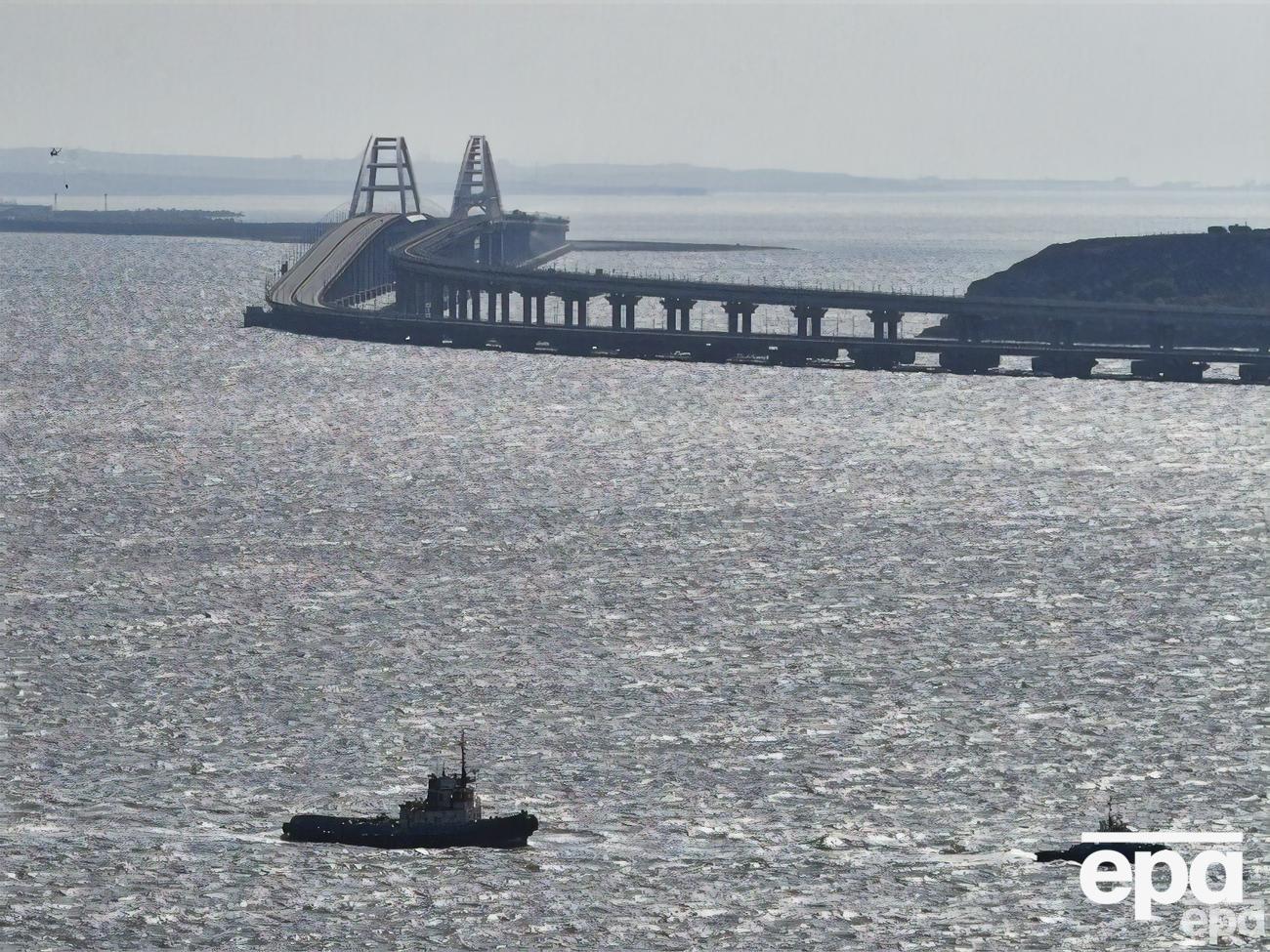 На підірваному в жовтні 2022 року шляхопроводі триває ремонт