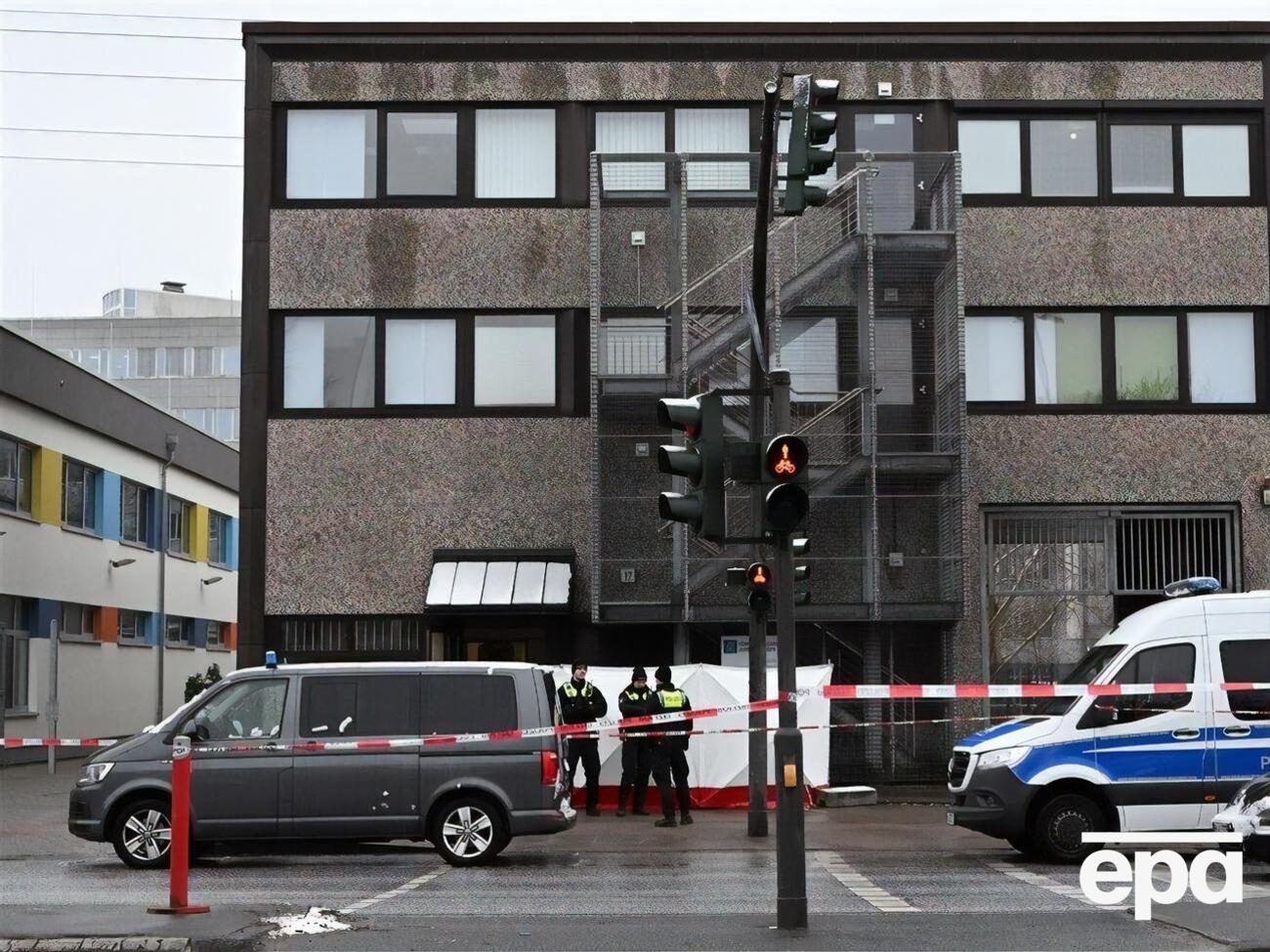 Стрілок убив сімох парафіян молитовного дому і застрелився