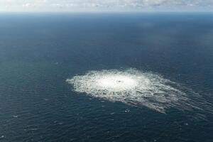 Связывать Украину со взрывами выгодно России – президент