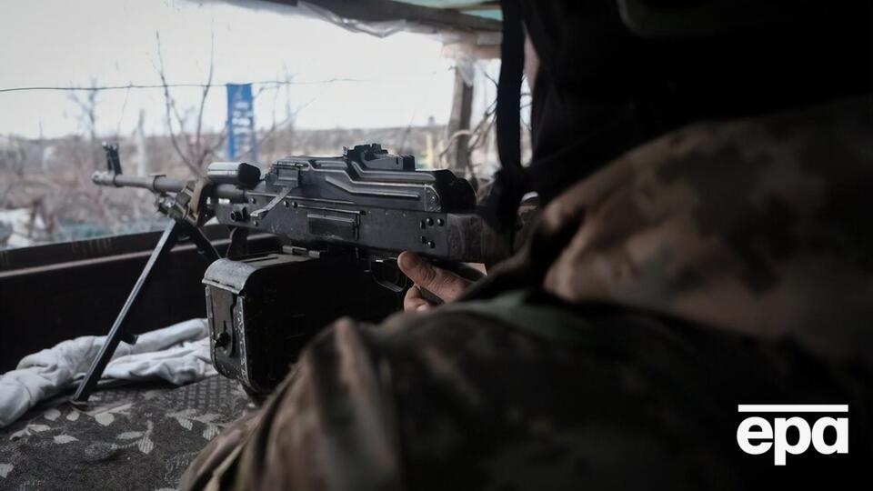 Ситуация под Бахмутом контролируемая, украинские силы держат оборону, сообщили в ВСУ