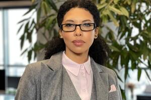 Ашіон: Я дивилася на них і мені було шкода їх і їхній іграшковий світ