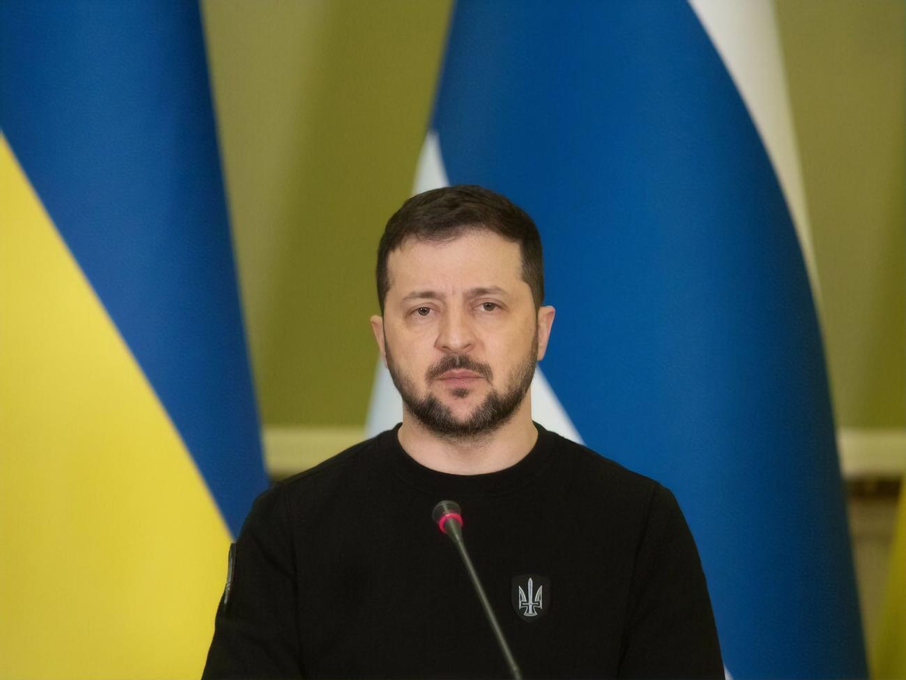 Зеленський вказав на героїчні зусилля українських енергетиків