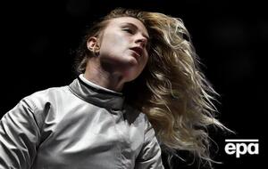 Некоторые люди придерживаются заблуждения, что "спортсмены не несут ответственности", "спорт вне политики", отметила Харлан