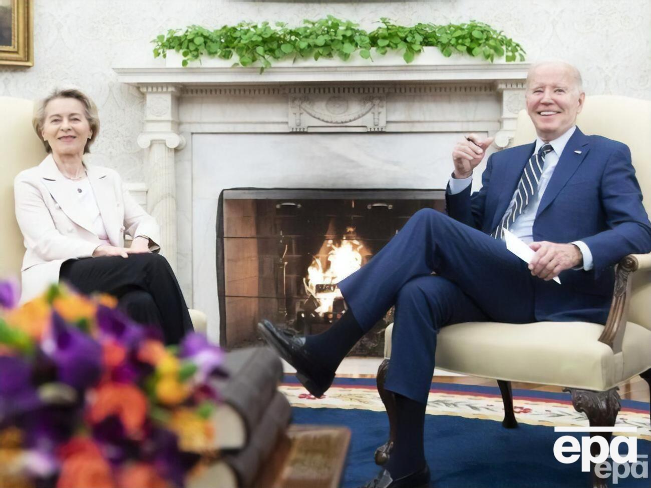 Після переговорів із Байденом фон дер Ляєн поспілкувалася з пресою