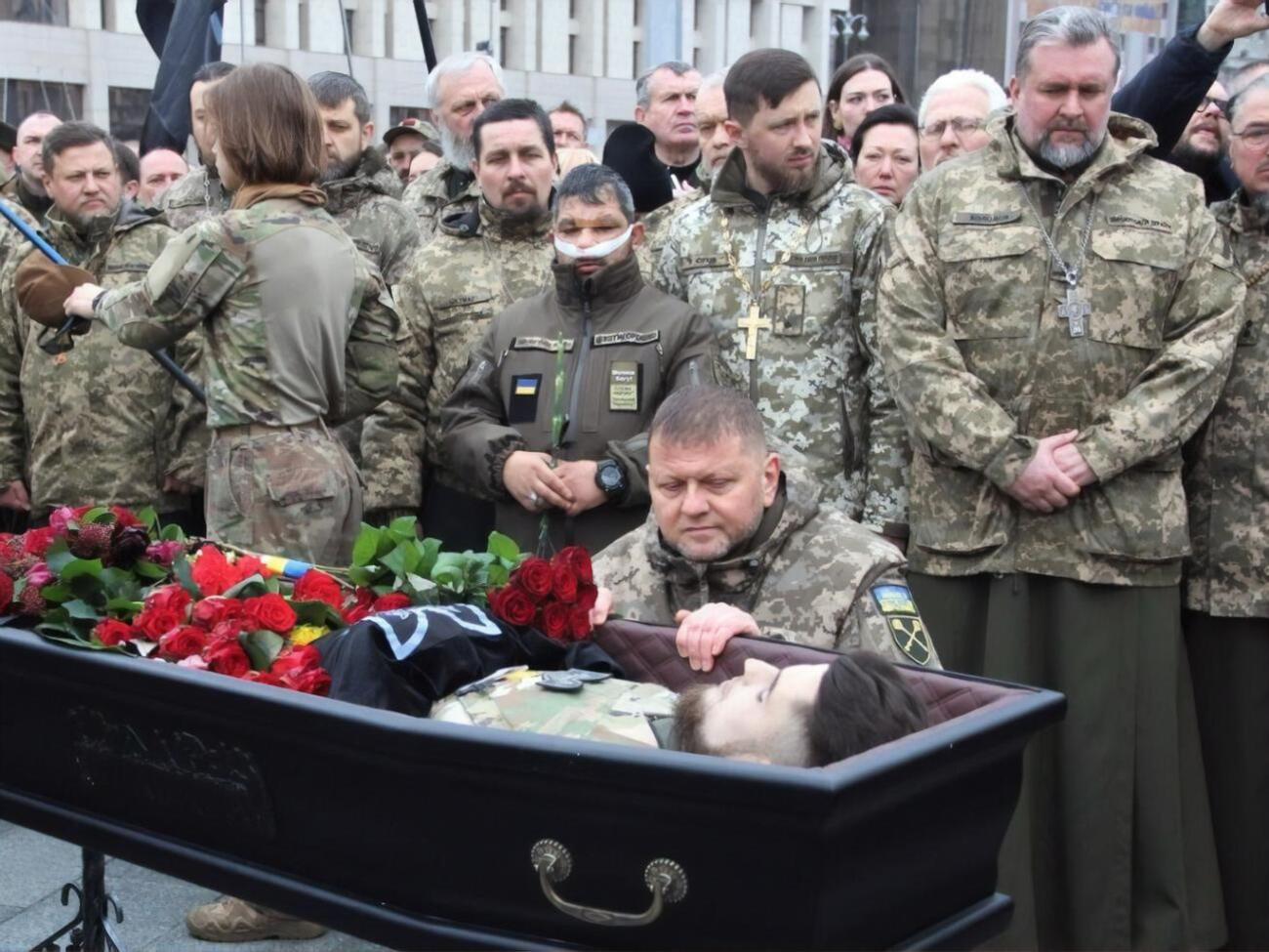Да Вінчі "приєднався до нашої військової сім'ї" дев'ять років тому, зазначив Залужний
