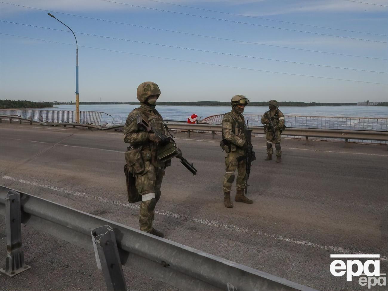 За даними Генштабу ЗСУ, окупанти й далі чинять тиск на жителів захоплених районів