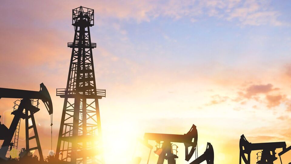 Из-за ограничения цены на сырую нефть Россия теряет $172 млн ежедневно, писало Bloomberg