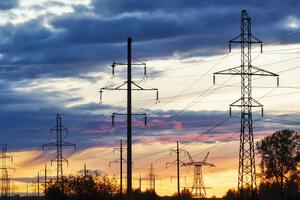 Спрос на электроэнергию в Украине уменьшился примерно на 35%