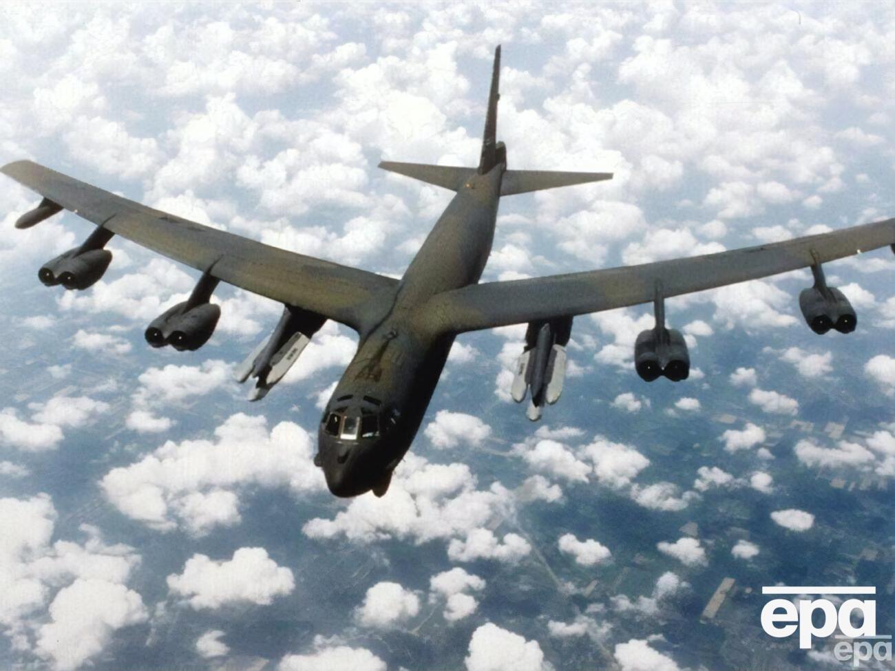 Бомбардувальник B-52 пролетів неподалік російського Санкт-Петербурга
