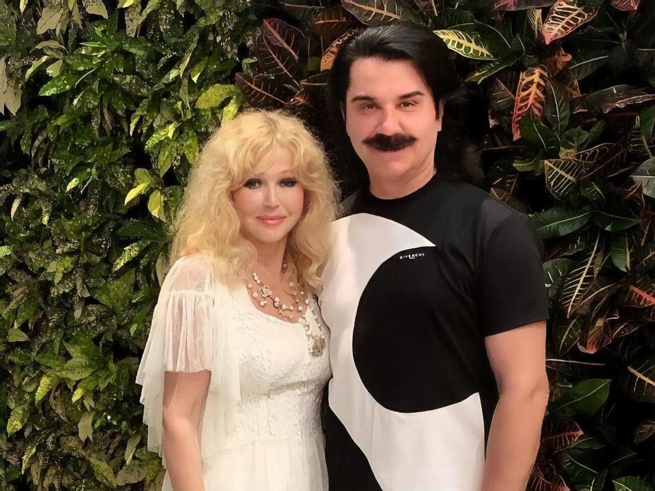 Зибров: Прибежала Марина, в двери постучала и говорит: "Паша, война". Я говорю: "Какая война?"