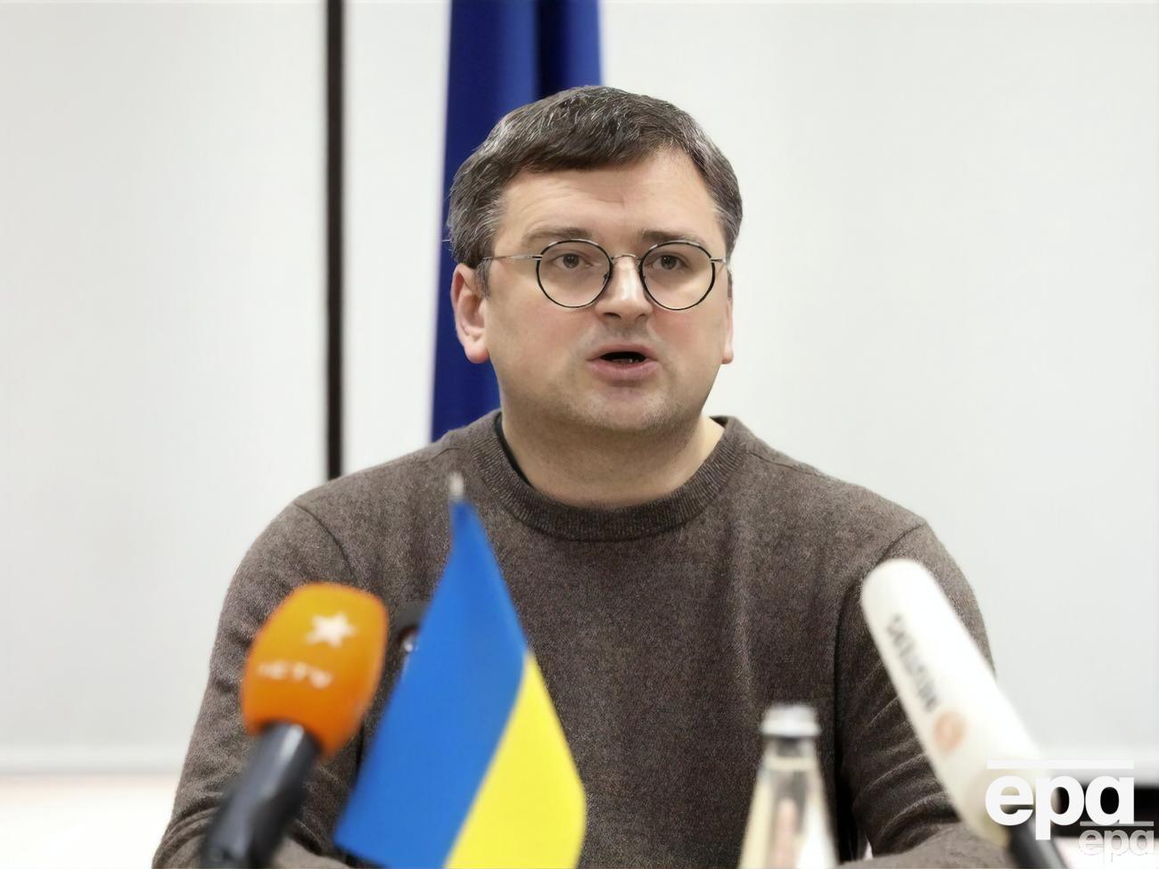 Кулеба вважає, що необхідно розпочати навчання українських пілотів на західних літаках уже зараз