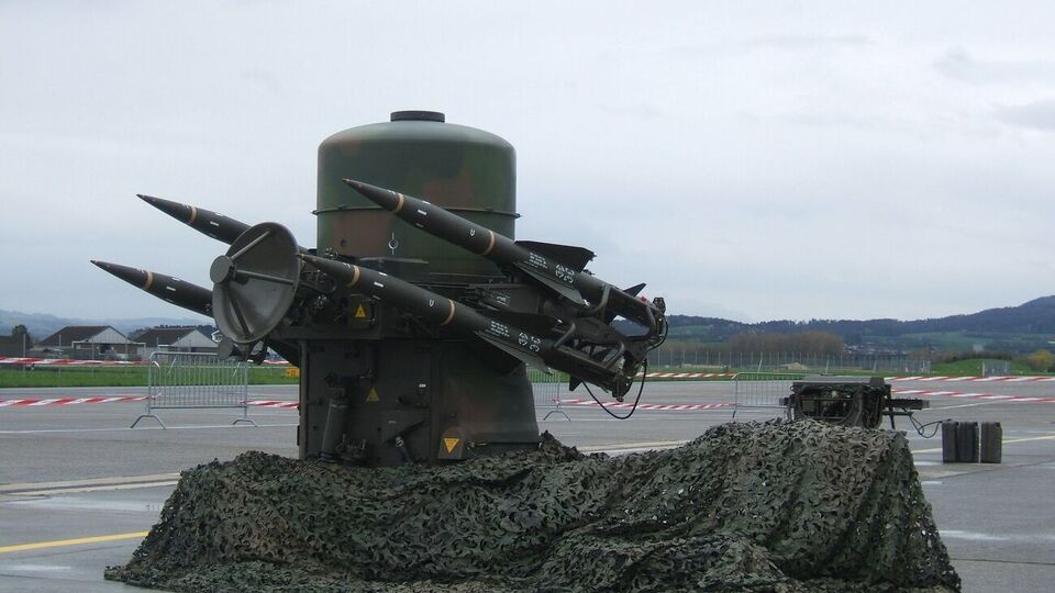 Украина могла бы хорошо использовать системы Rapier в борьбе с низколетящими истребителями или беспилотниками, сказано в статье