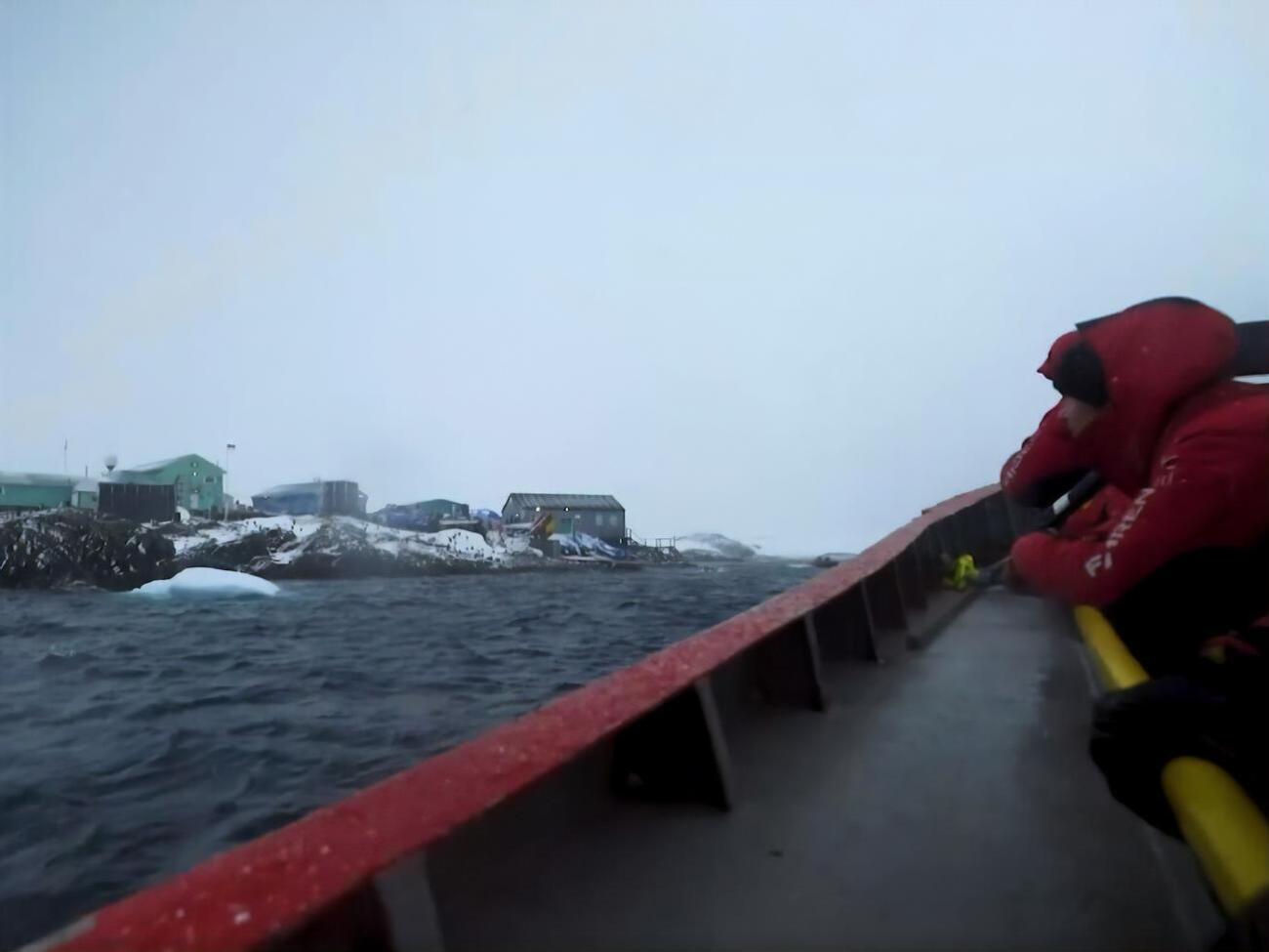 Члены экспедиции завершают свою работу на антарктической станции