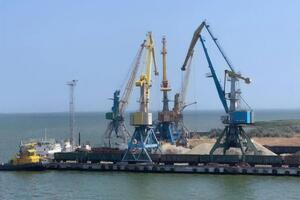 Порт продали із другої спроби