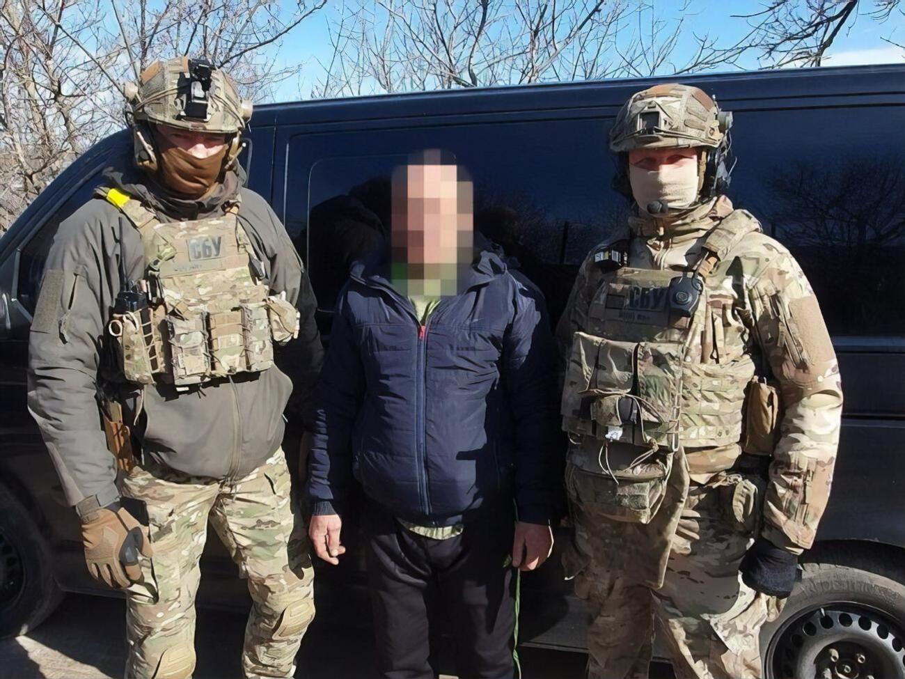 По информации СБУ, после освобождения Херсона фигурант скрылся в Винницкой области под видом переселенца