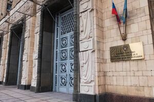 Россия отправила в Сербию некоторых сотрудников дипмиссий, которых выслали страны ЕС, говорится в расследовании