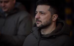 Зеленский выразил благодарность всем, "кто защищает позиции и сражается за Украину"