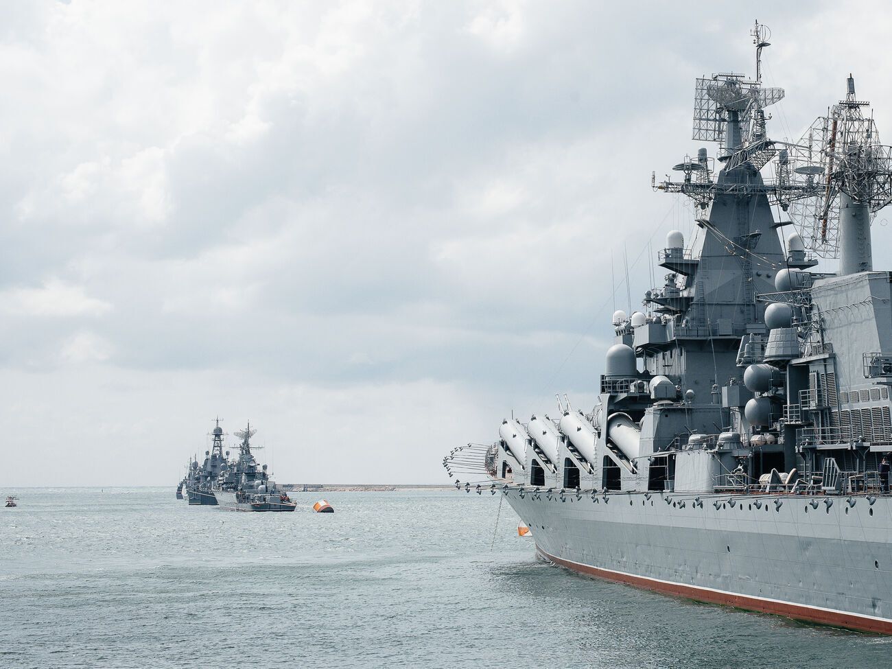 Загалом у Чорному морі на бойовому чергуванні вісім ворожих кораблів