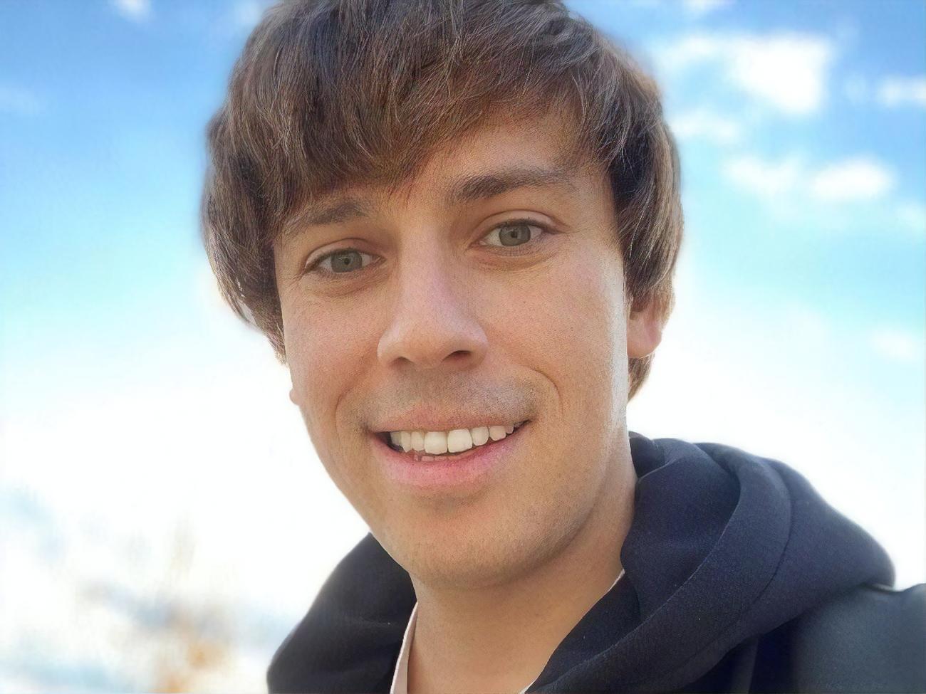 Галкин во время своих выступлений часто критикует действия российских властей