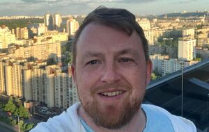 Навальному и его истории легко сочувствовать и восхищаться, если только вы не украинцы. Но в Голливуде в основном не украинцы