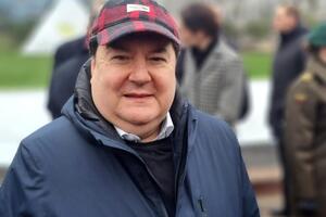 Зингерис: Мы с утра до вечера молимся