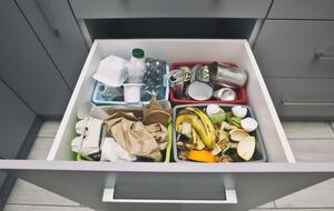 Економіст нагадав, що в ЄС є директиви, регламенти й інструкції з ілюстраціями щодо поводження з відходами