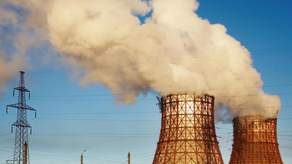 Риски при подготовке к следующему отопительному сезону прежде всего касаются финансов, отметил директор энергетических программ Центра Разумкова