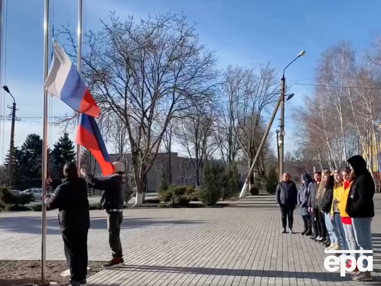 Кожен тиждень у школах Маріупольського району починається з так званого патріотичного виховання, повідомили в міськраді
