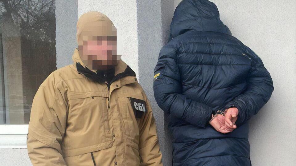 Задержанному сообщено о подозрении и решается вопрос об избрании меры пресечения