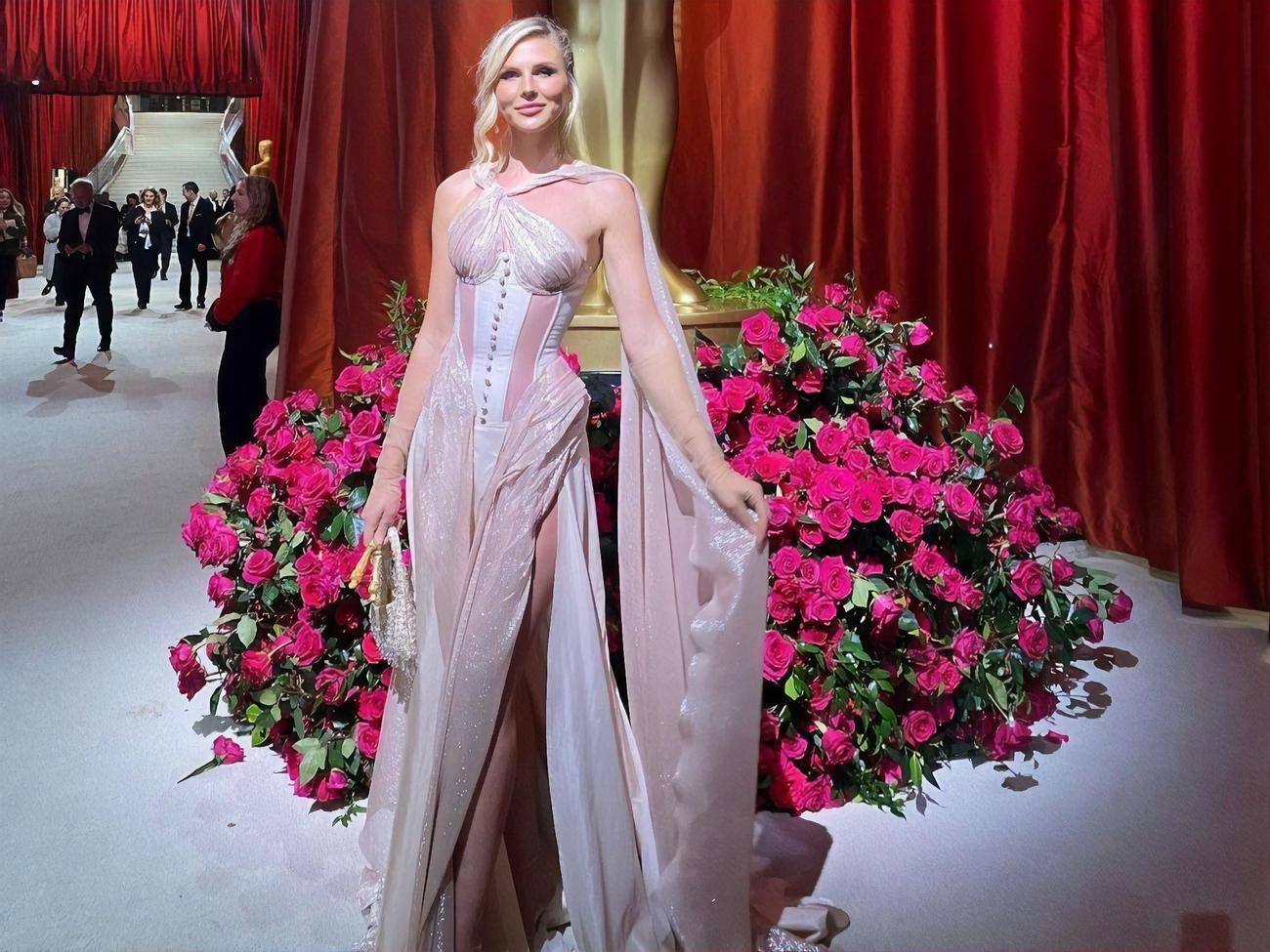 Хоффман:&nbsp;Для меня было важно работать с украинским дизайнером, я хотела представлять страну, в которой родилась