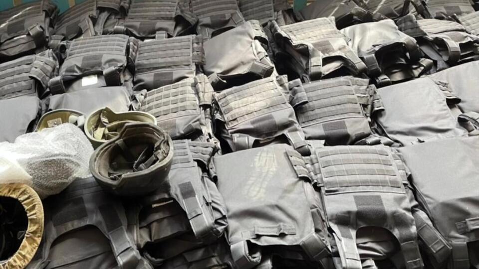 Експертиза виявила невідповідність броні четвертому класу безпеки