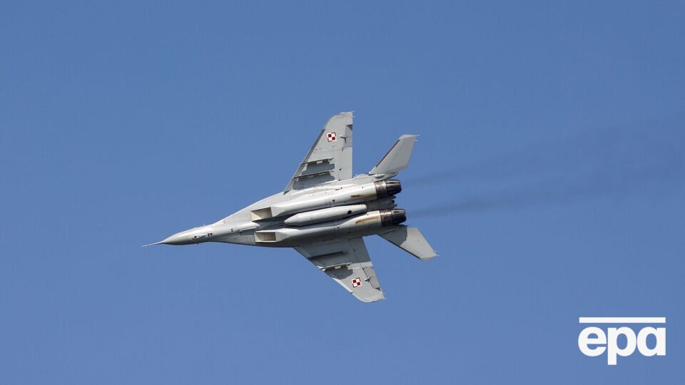 Уряд Словаччини наступного тижня повідомить, чи передаватиме їхня країна Україні винищувачі