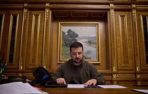 Зеленский подписал указы об увольнении глав трех ОВА 15 марта