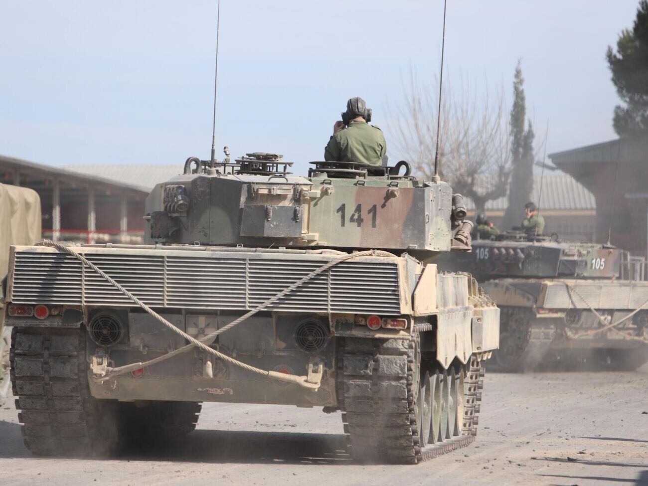 В Испании&nbsp;завершилась подготовка 55 украинских военнослужащих, которые войдут в состав экипажа и ремонтной бригады танков&nbsp;Leopard 2A4, отметила Роблес