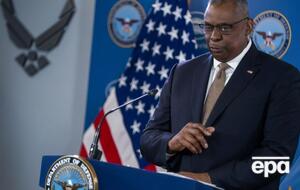 Остин (на фото) и Шойгу поговорили по поводу "непрофессионального, опасного и безрассудного поведения российских ВВС в международном воздушном пространстве над Черным морем", отметили в Пентагоне