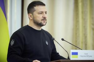 Російські гроші та брудні схеми з тодішніми політиками в Україні "використовувалися фактично як частина агресії проти нашої держави", зазначив Зеленський