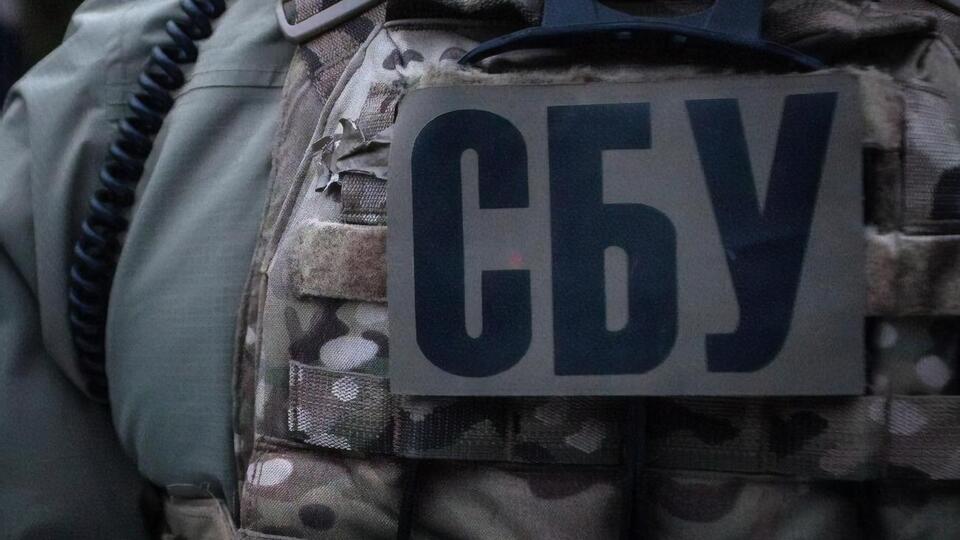 СБУ затримала підозрюваного під час спроби поширити закриті відомості