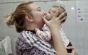 В прошлом году в роддомах остался излишек беби-боксов – Минсоцполитики